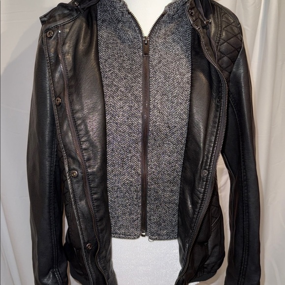 FREE SHIPPING Mo-Ka Black and Gray Vegan Leather Jacket - Picture 9 of 10